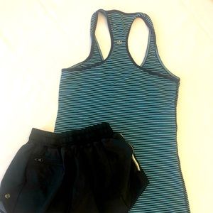 Lululemon Navy & Royal Blue long tank sz 2. Running, Yoga, CrossFit, cycling.